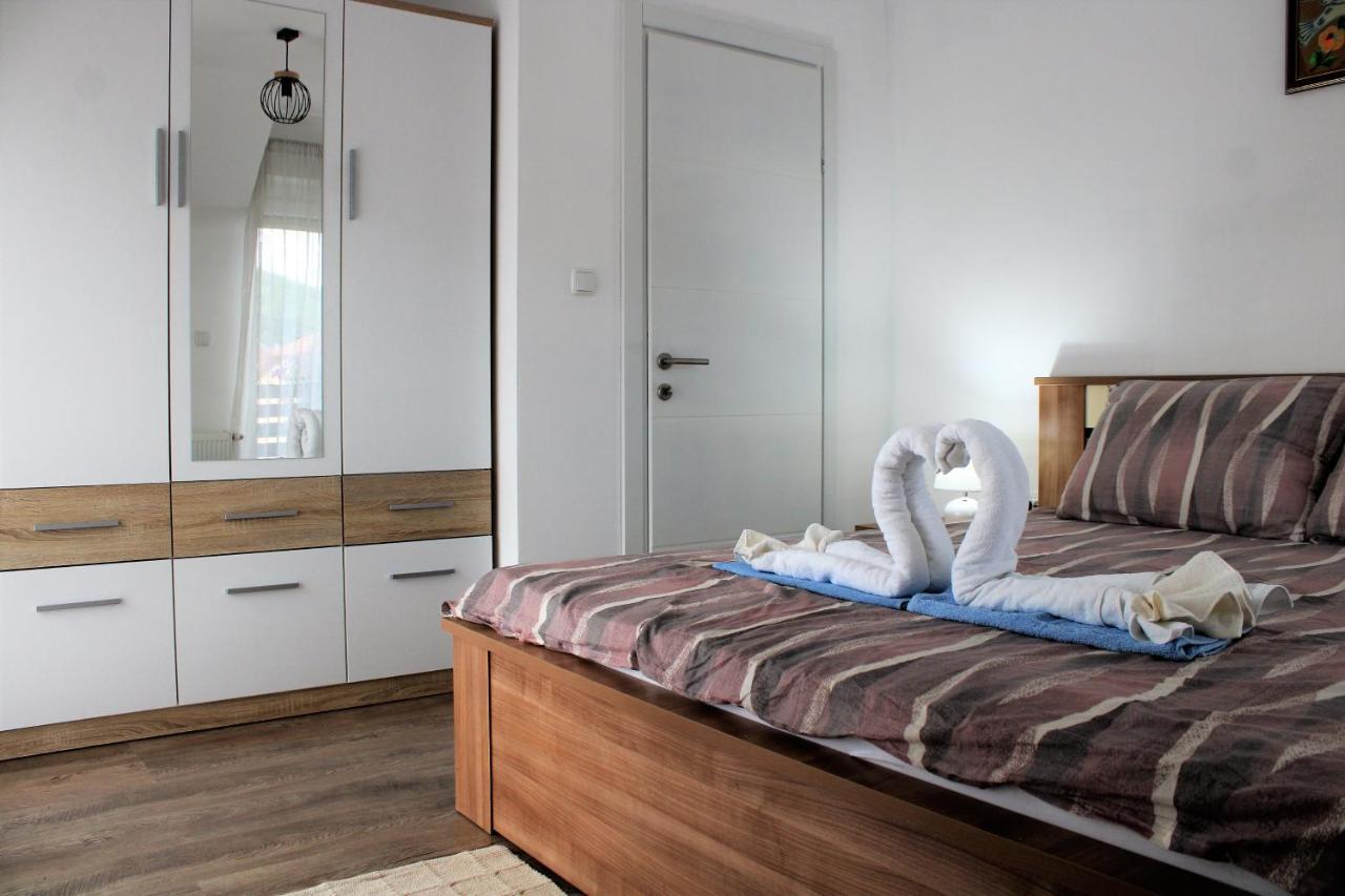 Apartman Swans Otočac Buitenkant foto