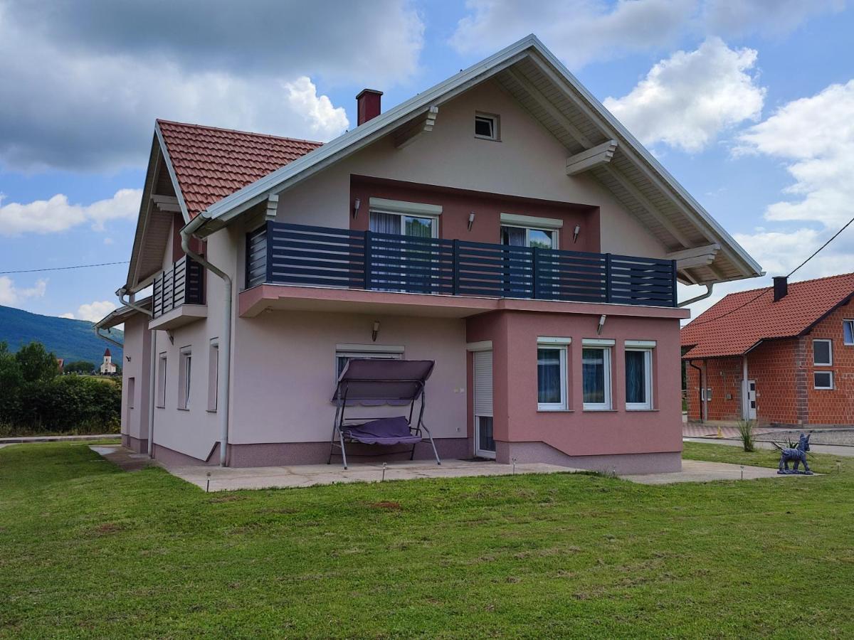 Apartman Swans Otočac Buitenkant foto